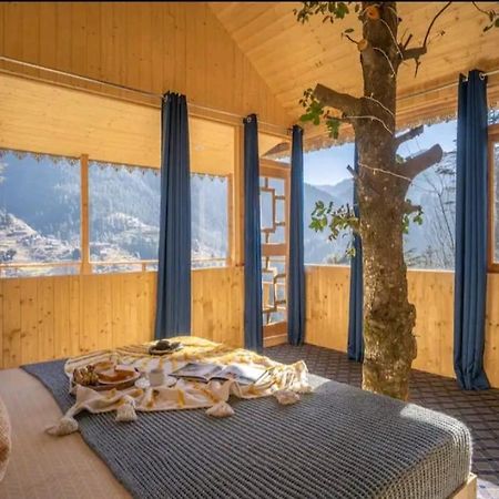Into The Woods Treehouse Jibhi Exterior foto